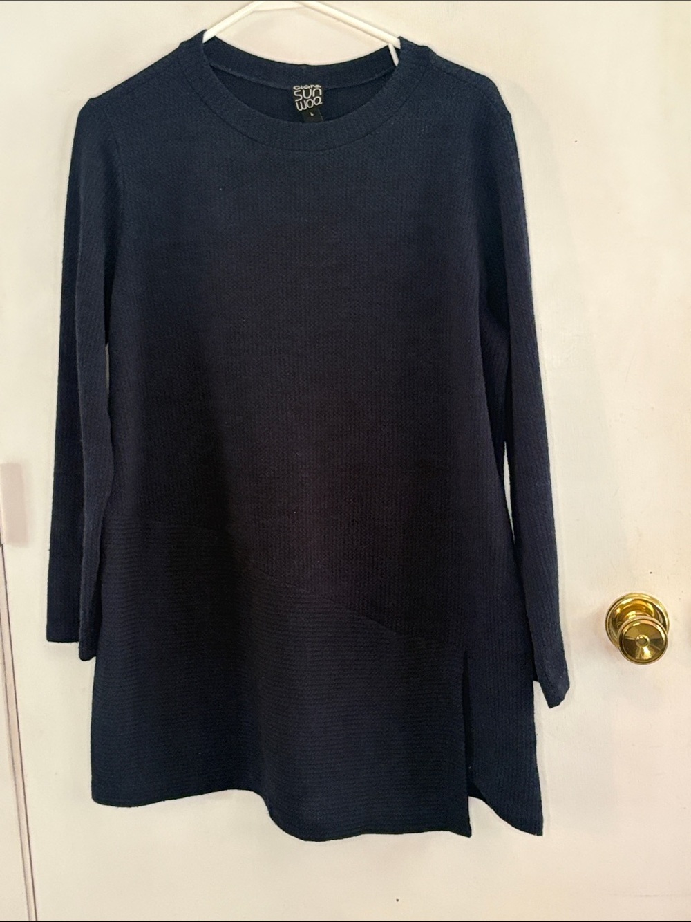 Clara Sun Woo navy crewneck textured tunic length sweater Size Large